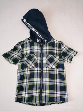 Košeľa s kapucňou, 122