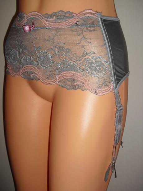 Roza elegantny podvazkovy pas, m