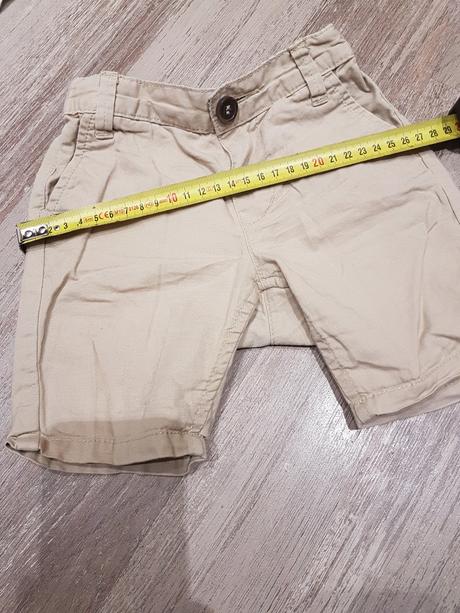 Krasne kratasky, h&m,68