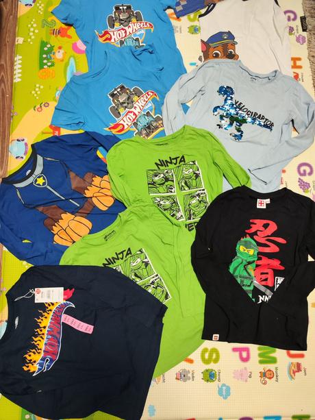 Spolu 13 chlapc.triciek... velkost 134-140, 140