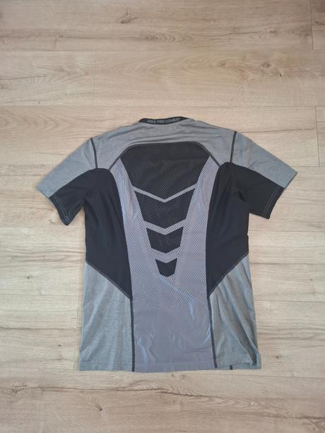 Funkčné tričko, nike,l