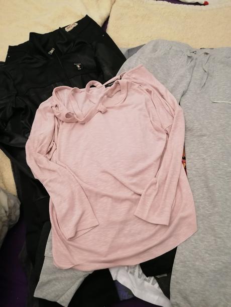 Balík jarno letno jesenných veci 16 ks už aj s poš, l