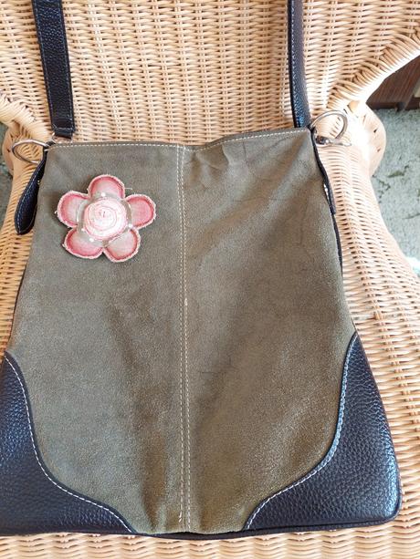 Kabelka brúsené koža,