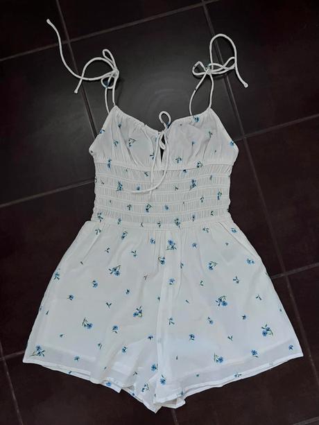 Biely krátky overal, h&m,32