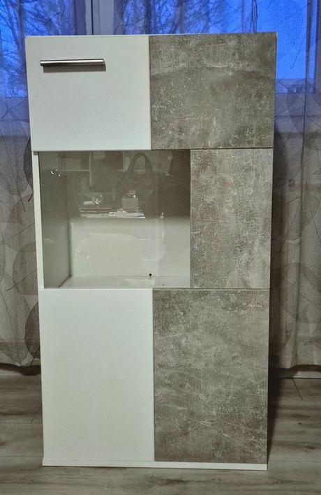 Políčková skrinka, 