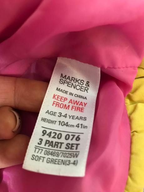 Zimná bundička s výšivkou, marks & spencer,104