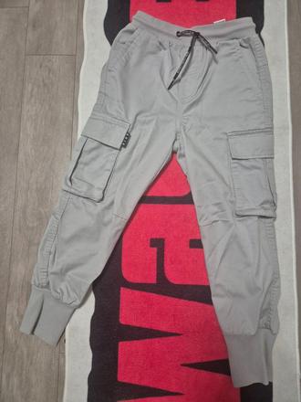 Nohavice, reserved,146