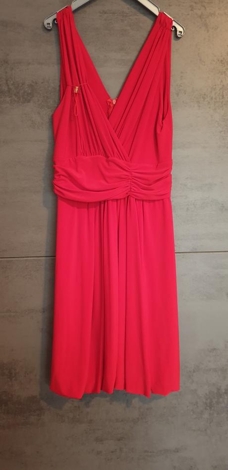 Elegantné červené šaty, l