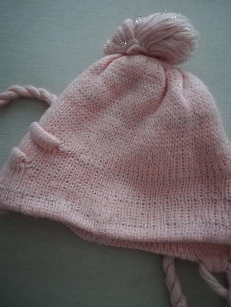 Ružová čiapka, 92