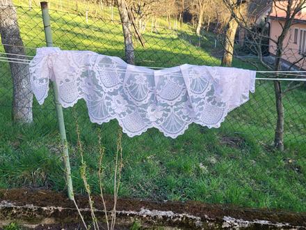 Malá vlnovková záclonka,