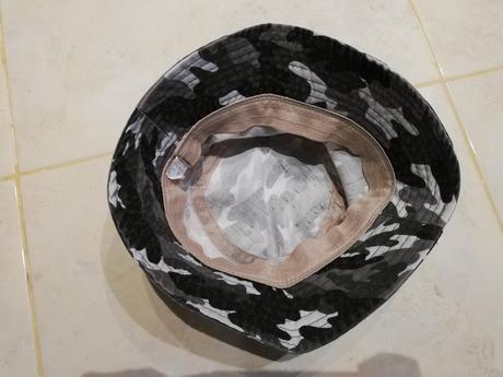 Klobúk bavl. - super stav, 134