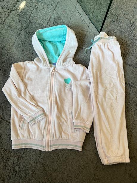 Balík oblečenia pre dievčatko veľ. 98-104 , top.24, 86–98