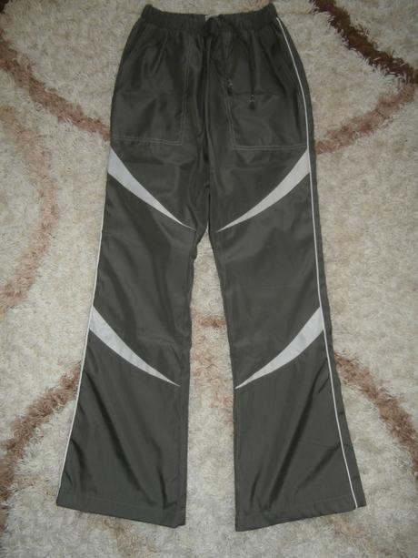 Nohavice športové, s