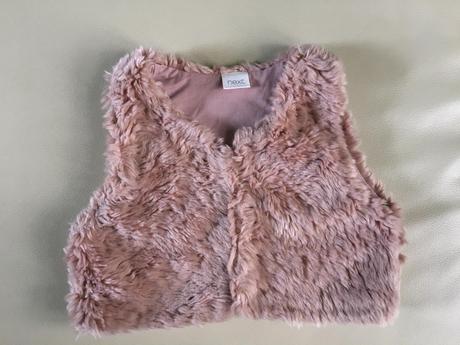 98 next vesta + tricko s dievcatkom,3 r., next,98