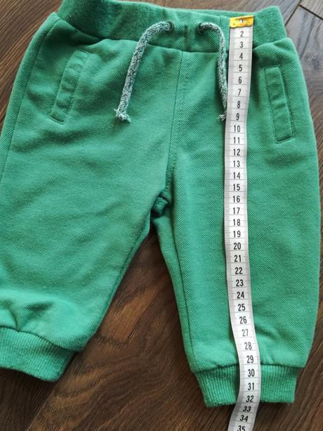 Zelené tepláky, f&f,68