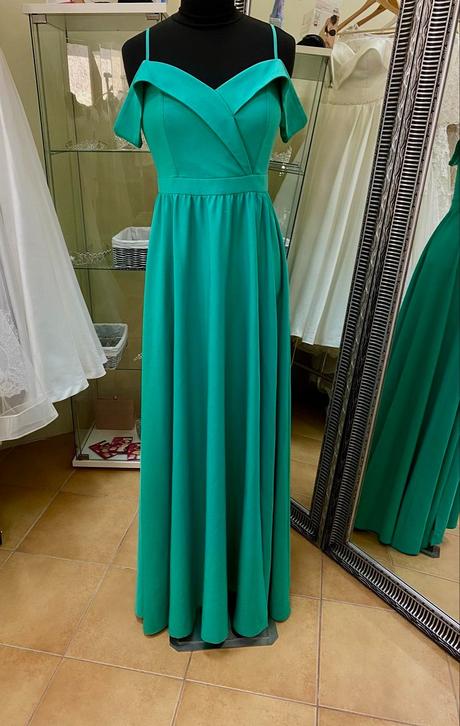 Spoločenské šaty vo veľkosti m, m