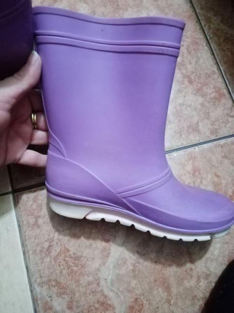 Dievčenske gumáky, 31