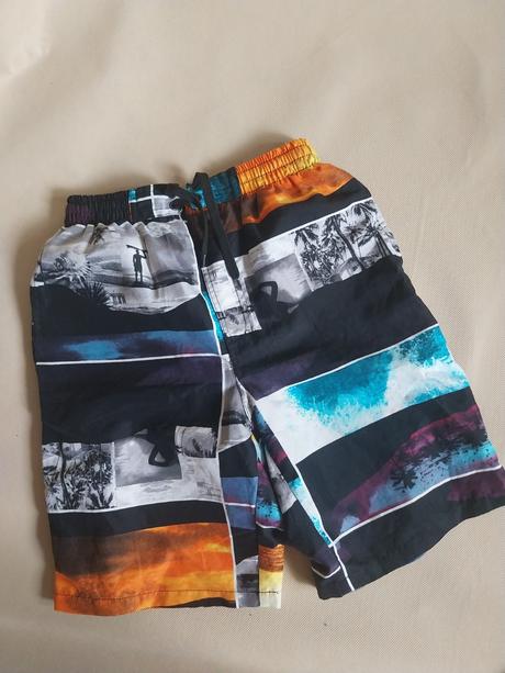 Kratasy plavky, c&a,134