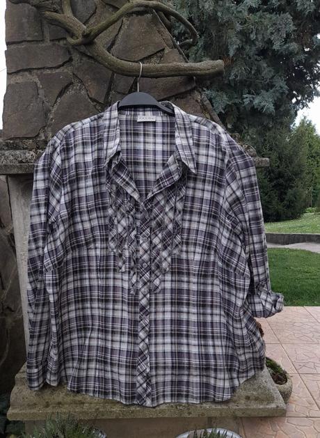 Kocková  košeľa  s volánikmi, c&a,54