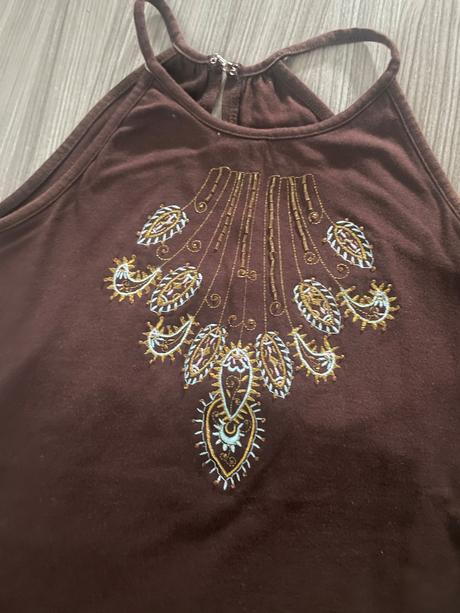 Tričko s ornamentmi, 36