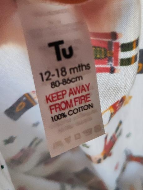 Vianočné tričko, 86