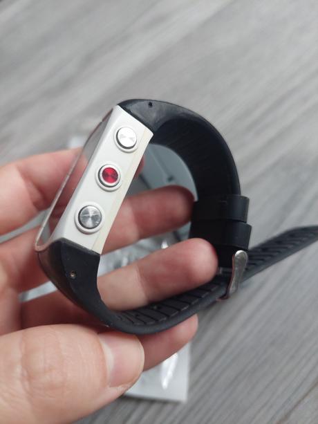 Športové hodinky polar m430, 