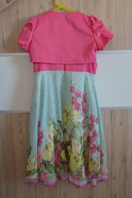 Slávnostné šaty, 140