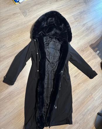 Čierny dlhy zimny  kabát/bunda, m