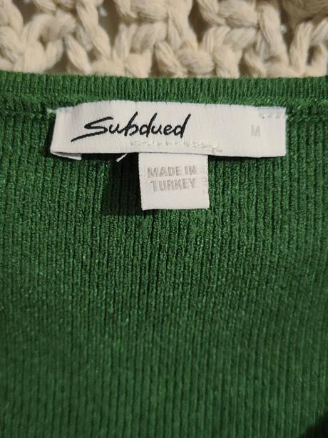 Crop svetrík subdued, s