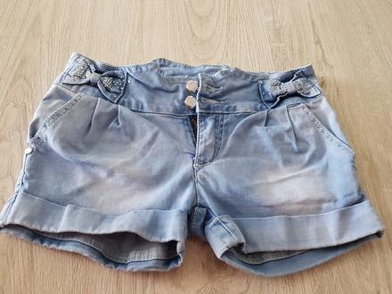 Riflové šortky, 26