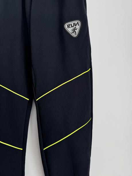 Chlapčenské tepláky, 152