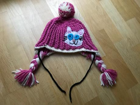 Zimná ciapocka s macickou, 98