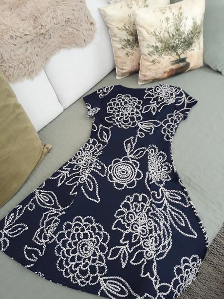 Predám dámske elegantné šaty zn. chantall, veľ. s, chantall,s