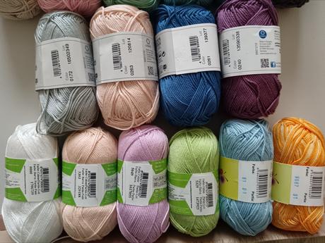 Bavlnená priadza na háčkovanie/pletenie,