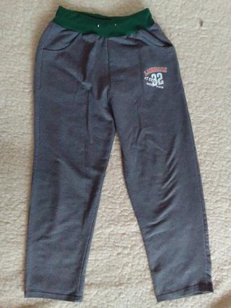 Chlapčenské tepláky, 146