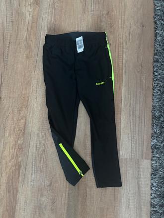 Nohavice ideálne na šport, decathlon,122