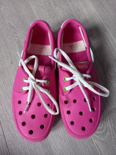 Topanky vhodné do vody, crocs,33