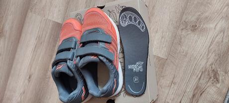 Tenisky halovky pro touch, 31