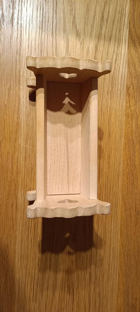 Drevená kolíska pre malé bábiky, 