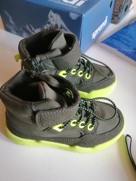 Tenisky, reserved,24