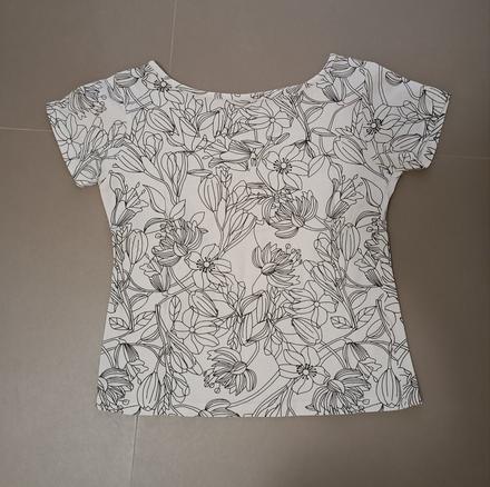 Tričko s kvetinami, s