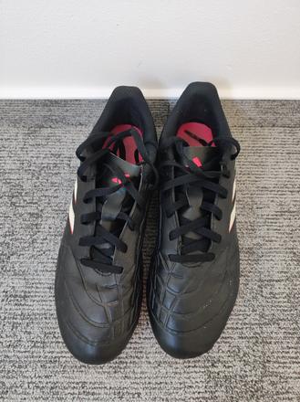 Predám chlapčenské kopačky, adidas,38