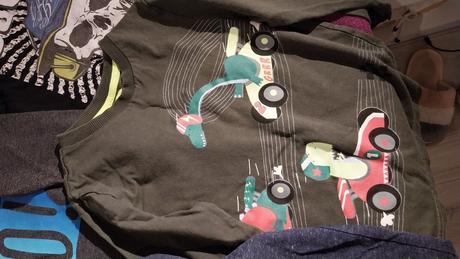 Tričká na 6-7 rokov, 122