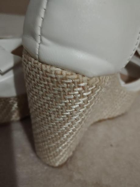 Sandále na platforme, 36