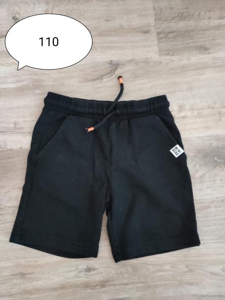 Šortky, f&f,110