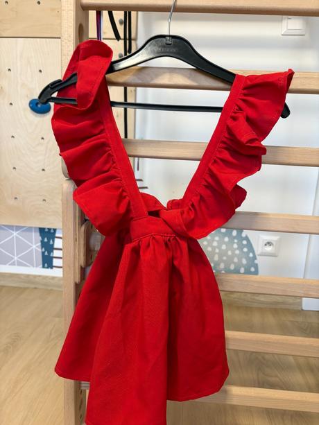 Cervene saty na traky, 98