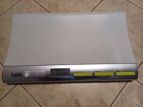 Váha pre bábätká, laica