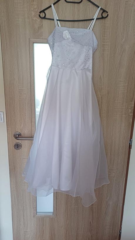 Šaty na 1. sväté prijímanie, 158