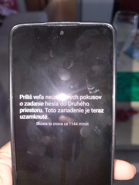 Neúspešné zadanie hesla do mobilu