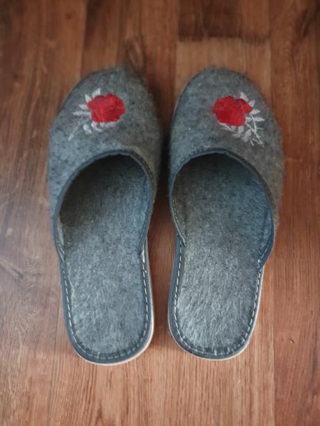 Prezuvky / papuce - rozne, 40